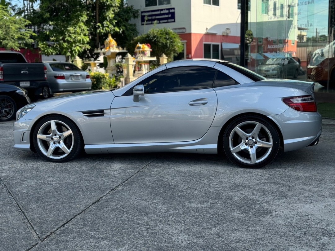 Mercedes Benz SLK200 AMG Roadster ปี 2011