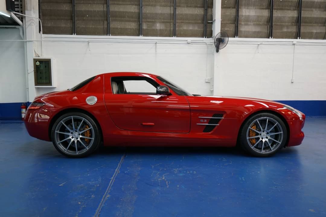 Mercedes Benz SLS AMG Gullwing 6.2 R197 ปี 2011