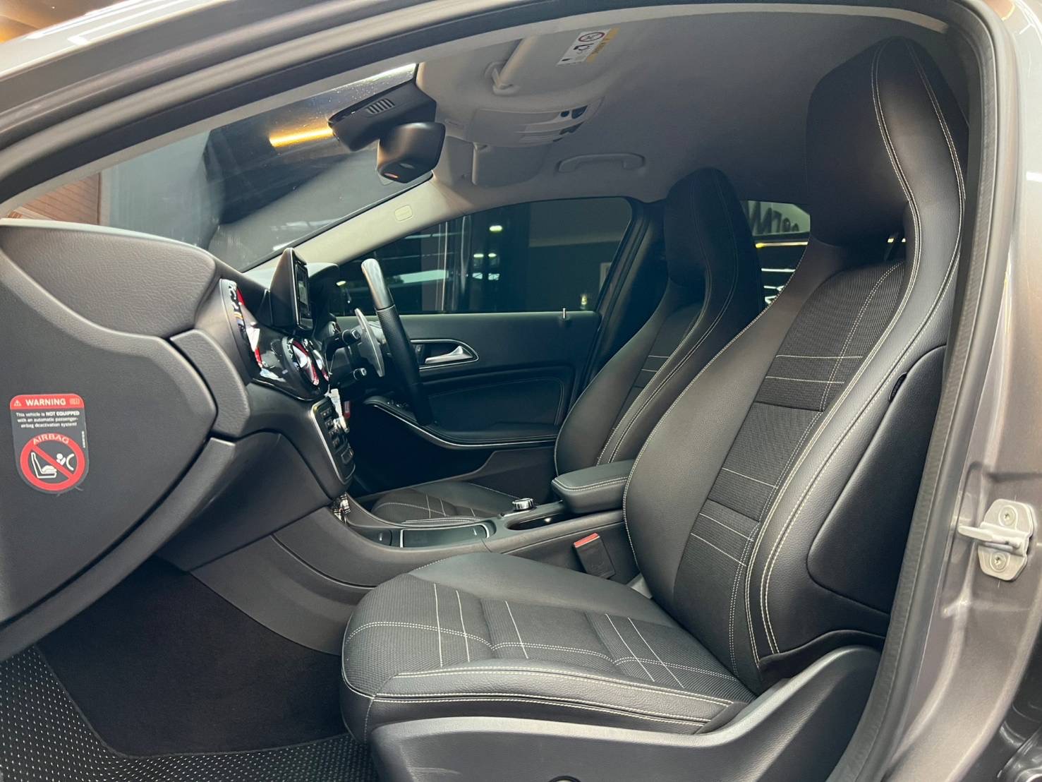 Benz Gla200 ปี 2016