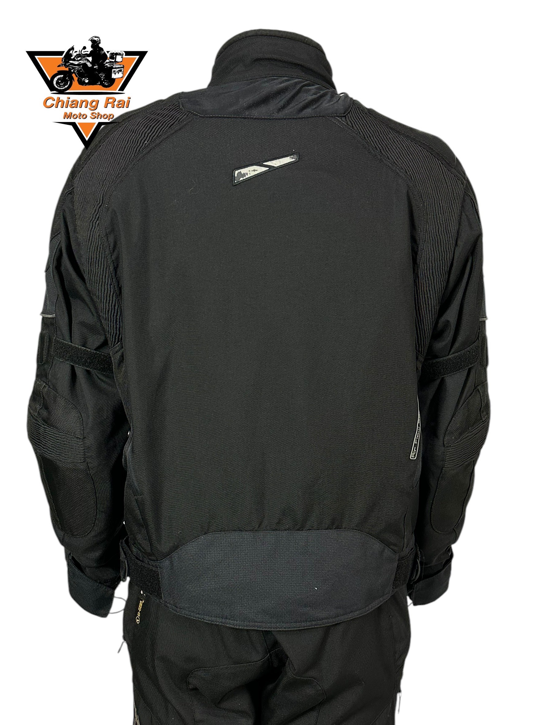 เสื้อขี่มอเตอร์ไซด์( มือสอง) CRSB 013 : อก 48" ยาว 25" (L) **Macadam**