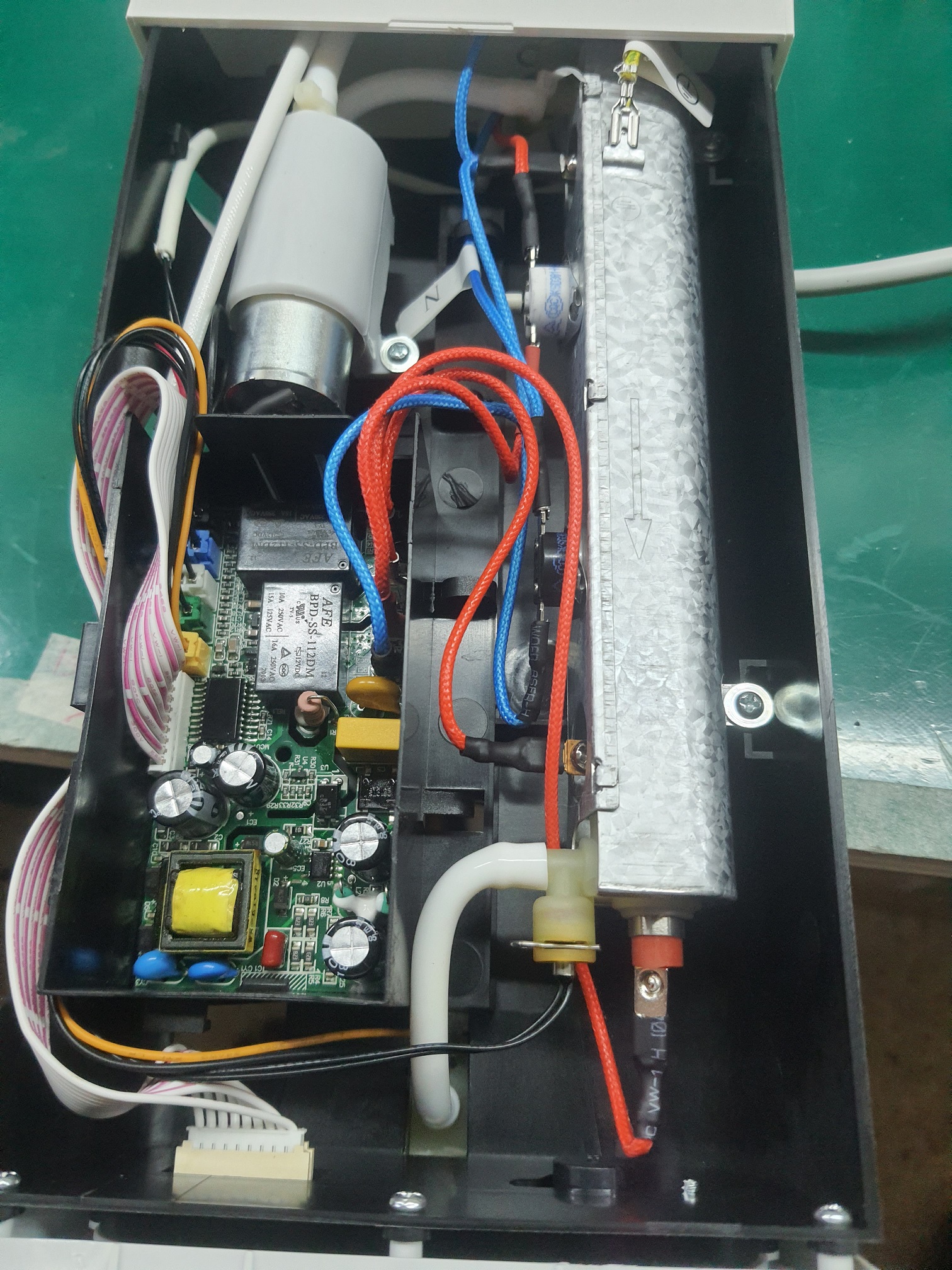 ซ่อมเครื่องต้มน้ำร้อน ยี่ห้อ SCISHAR รุ่น S2301 อาการเครื่องไม่ทำน้ำร้อน