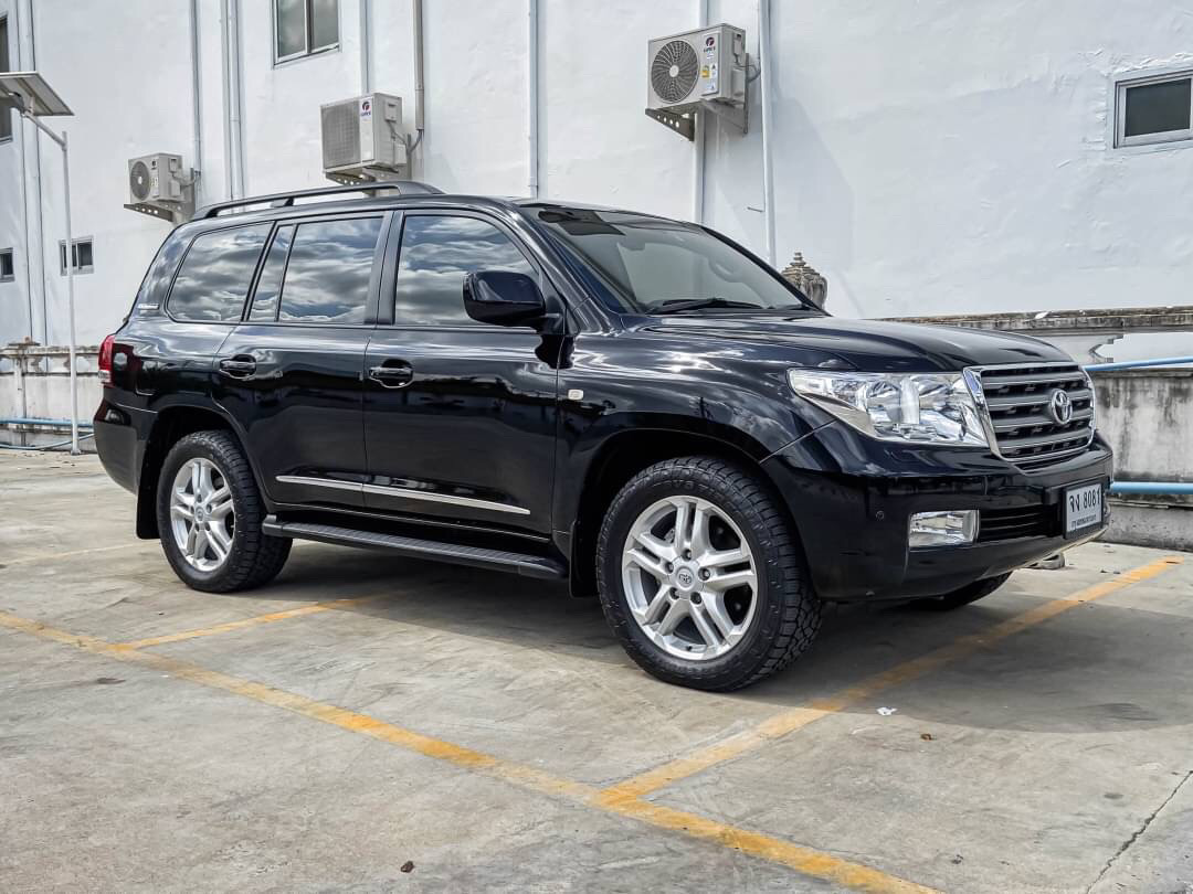 Toyota LandCruiser VX200 4.5 V8 Diesel ปี 2012
