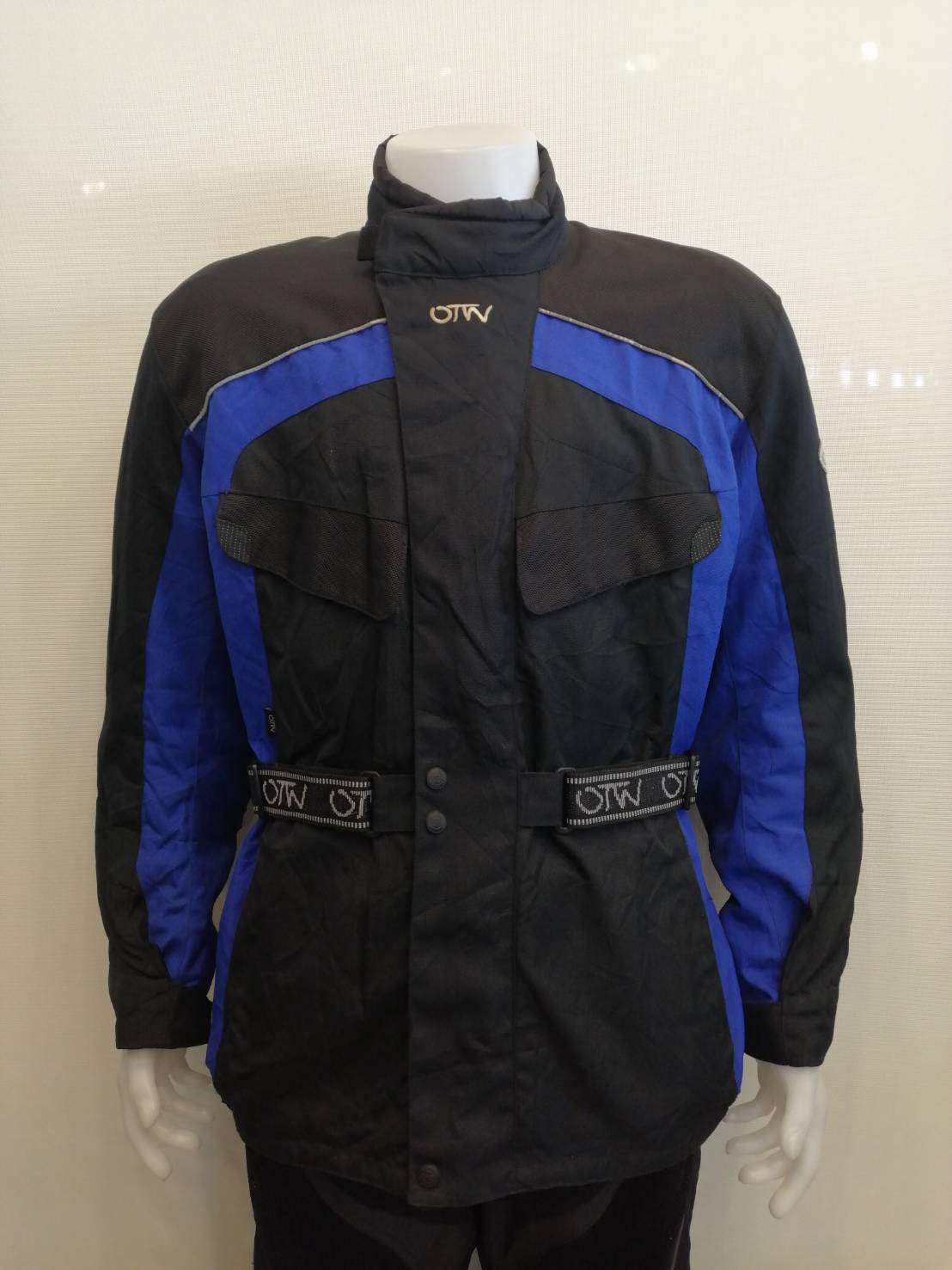 เสื้อขี่มอเตอร์ไซด์( มือสอง) RCT 257 ขนาด : อก 50" ยาว 29" **ยี่ห้อ OTW **