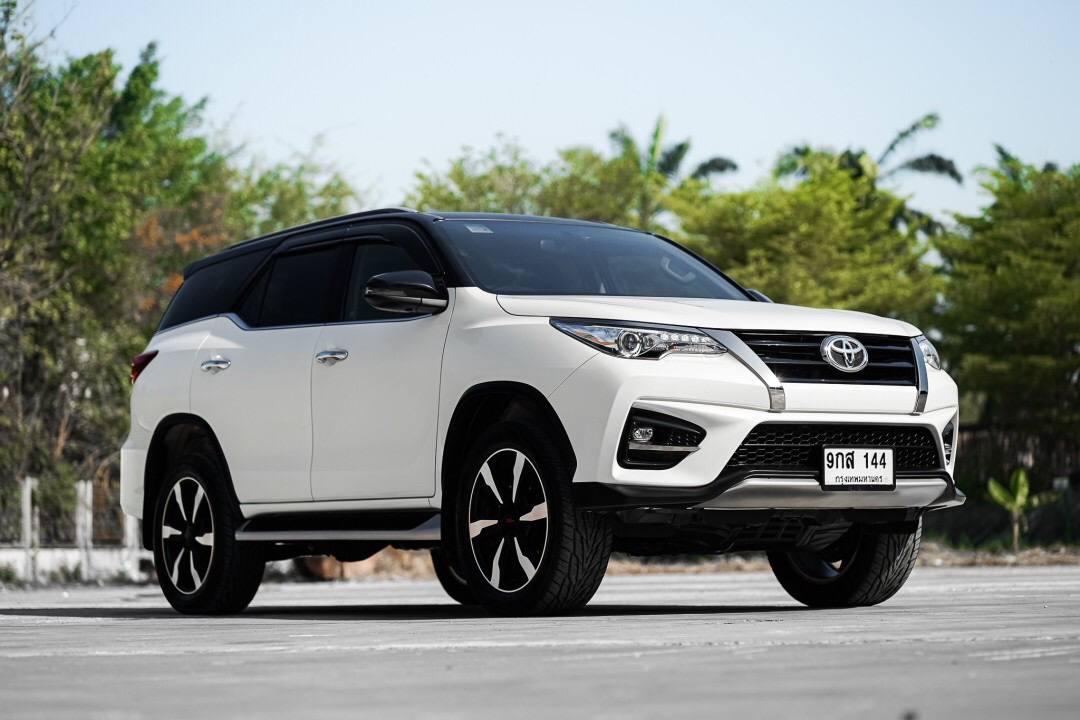 TOYOTA FORTUNER 2.8 TRD 2WD ปี 2019