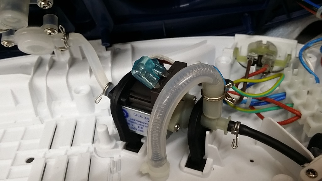 ซ่อมเตารีดไอน้ำ ยี่ห้อ TEFAL รุ่น SV6040 อาการไอน้ำไม่ออก