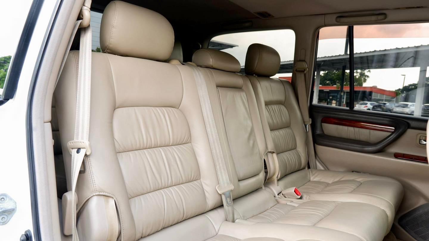 Lexus LX470 4.7L Cygnus รถออกห้าง Lexus Thailand ปี 2001