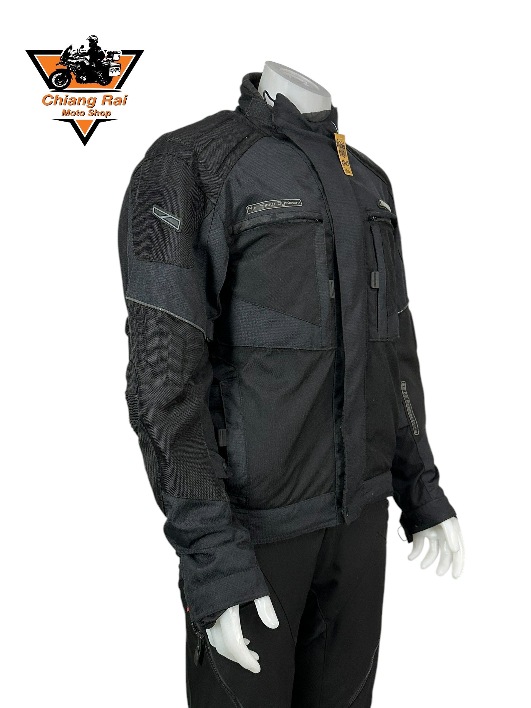 เสื้อขี่มอเตอร์ไซด์( มือสอง) CRSB 013 : อก 48" ยาว 25" (L) **Macadam**