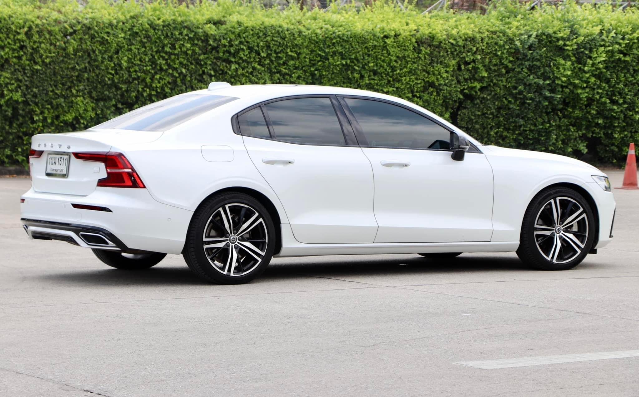 VOLVO S60 2.0 T8 Recharge R-DESING ปี2021