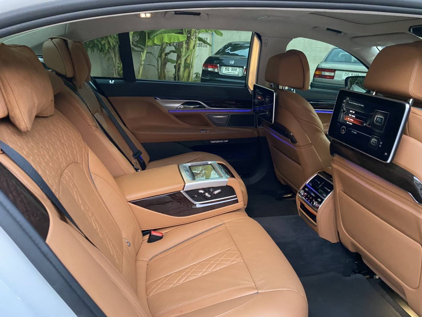 BMW 740Li (G12) ปี2016