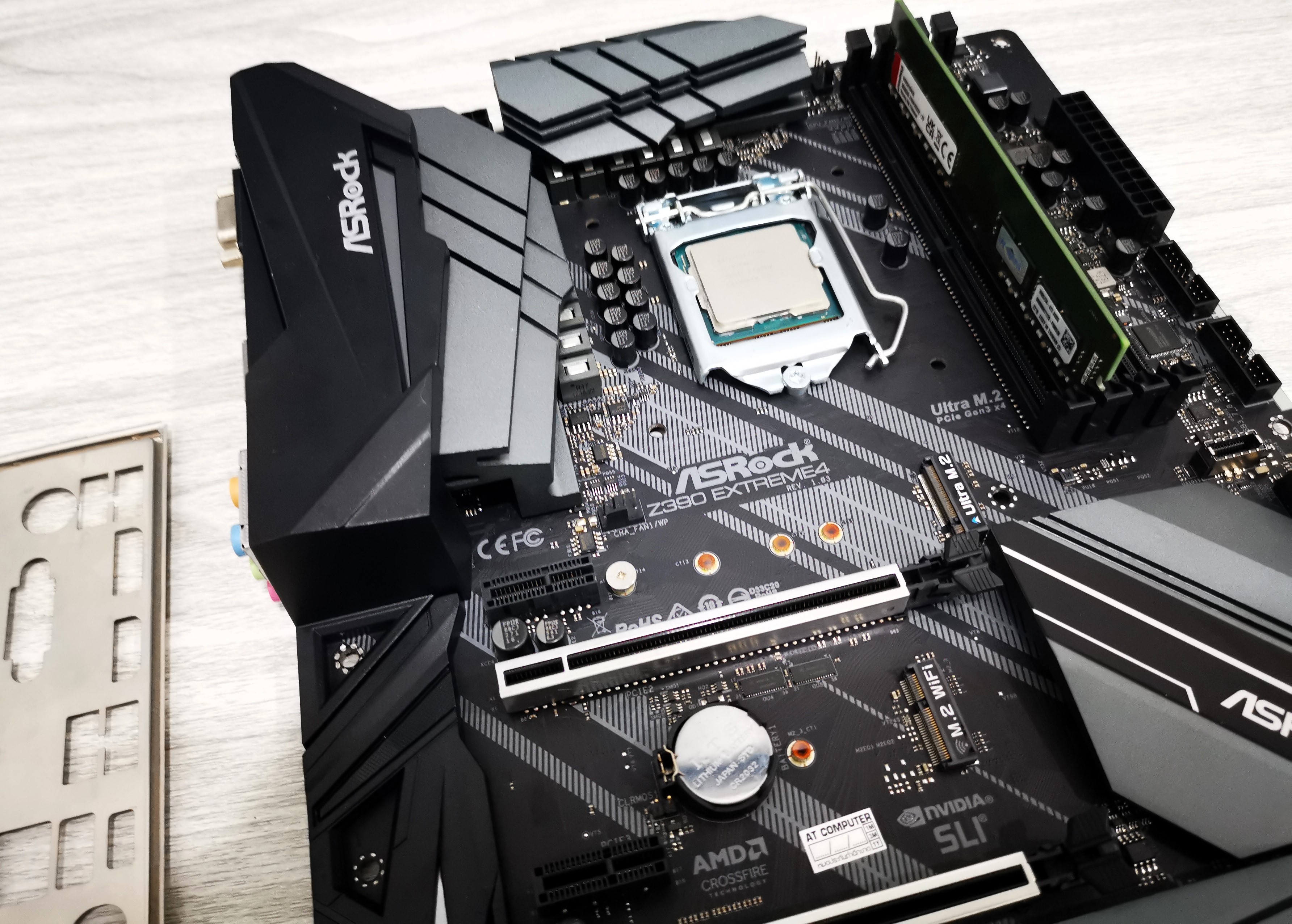 เซ็ตมัดรวม บอร์ด Z390 + i7 9700K + Ram 32(32*1)/2666
