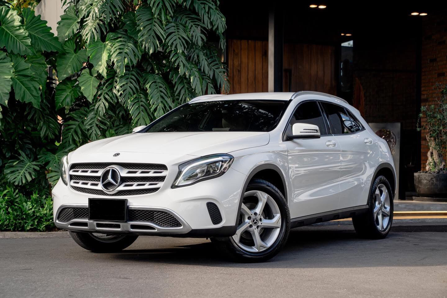 Mercedes-Benz GLA200 Urban Facelift ปี 2020