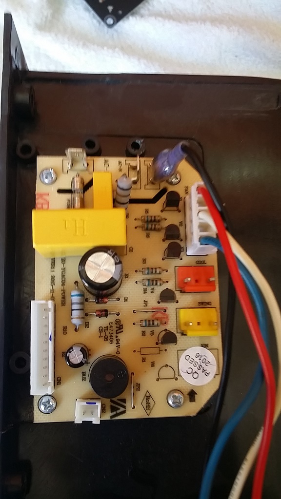 ซ่อมพัดลมไอเย็น ยี่ห้อ KOOLPLUS รุ่น AH-653 อาการลมไม่ออกและปั้มน้ำไม่ทำงาน