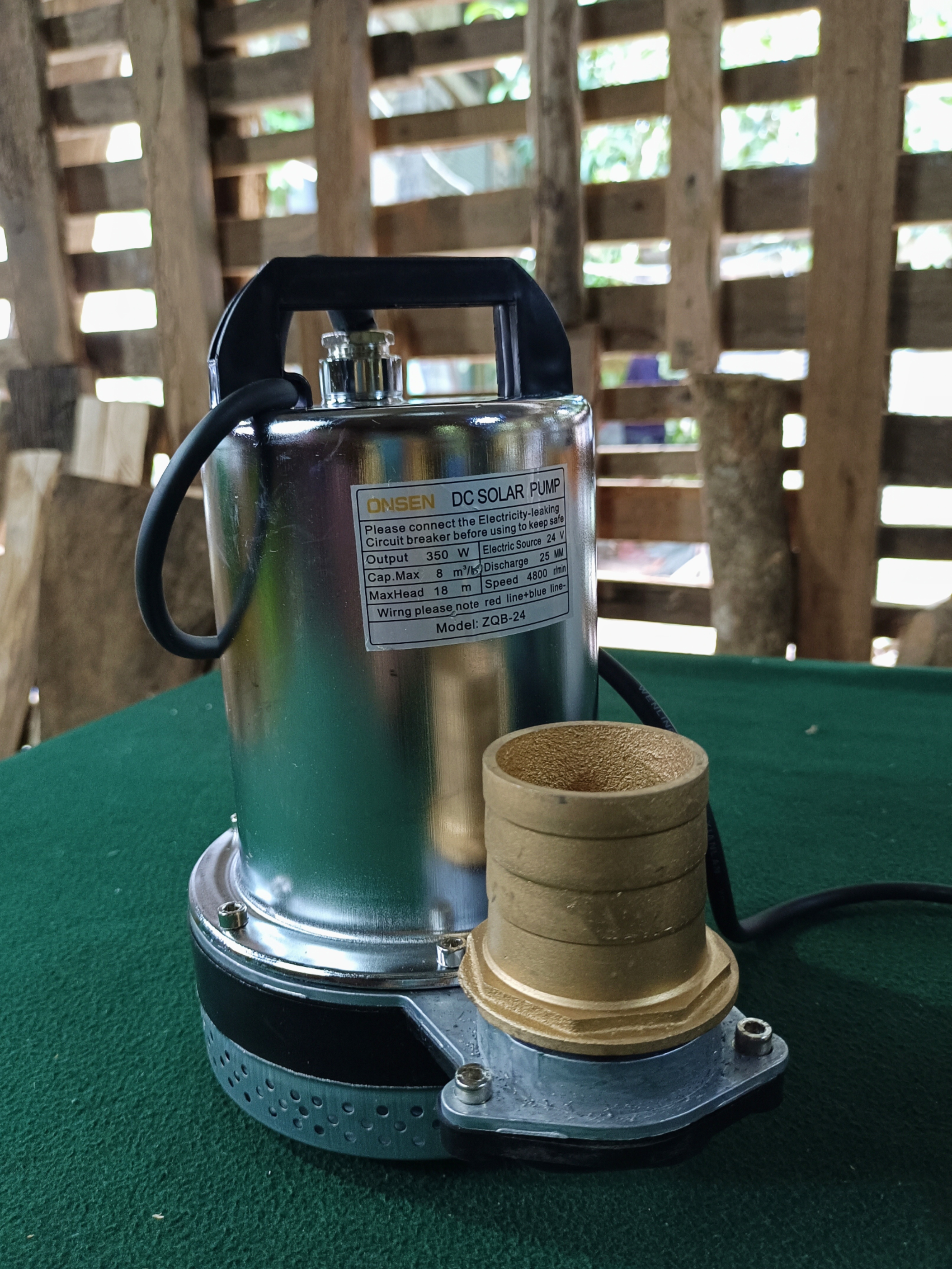 ปั้มไดโว่ แสตนเลส Onsen 24V แถมตัวคีบแบต 1 คู่ ท่อ 3 ขนาด แบบทองเหลือง สายยาว 5 เมตร