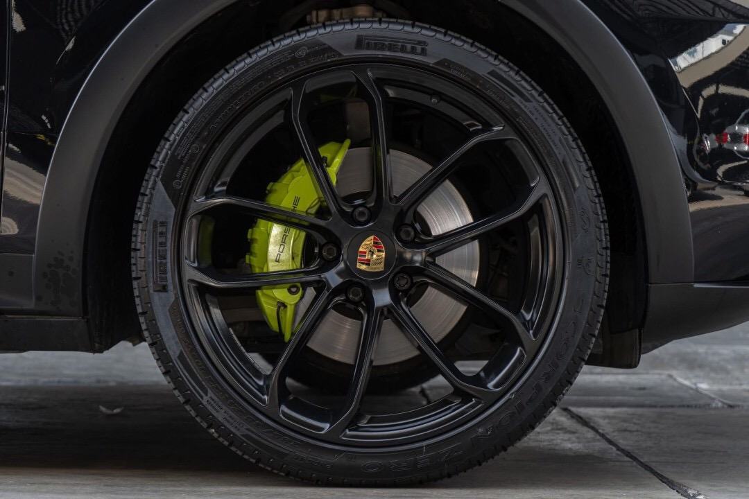 Porsche Cayenne Lightweight ปี 2020
