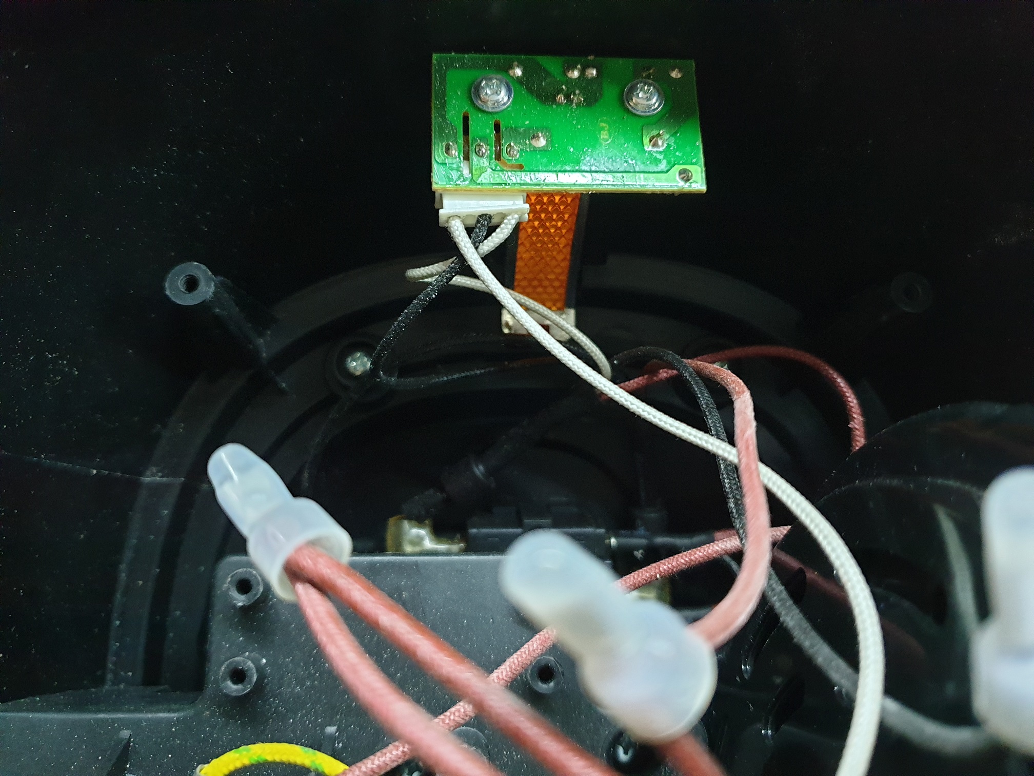 ซ่อมเตารีดไอน้ำ ยี่ห้อ @HOME รุ่น HO0212 อาการไอน้ำไม่ออก