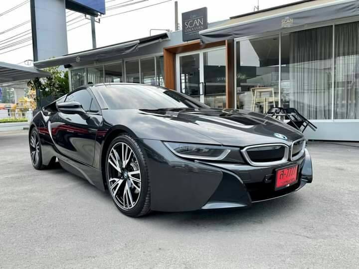 BMW i8 Roadster ปี 2021