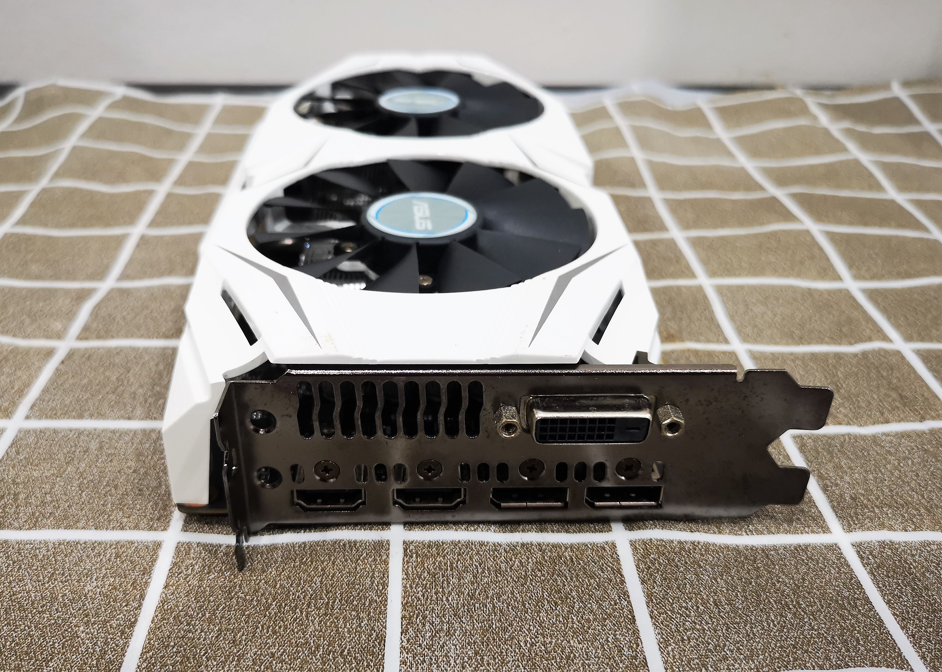 Asus GTX 1060 3GB Dual