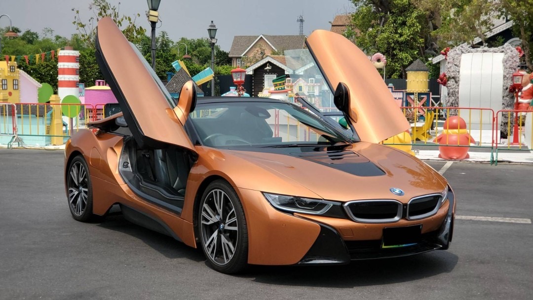 BMW i8 Roadster ปี 2018