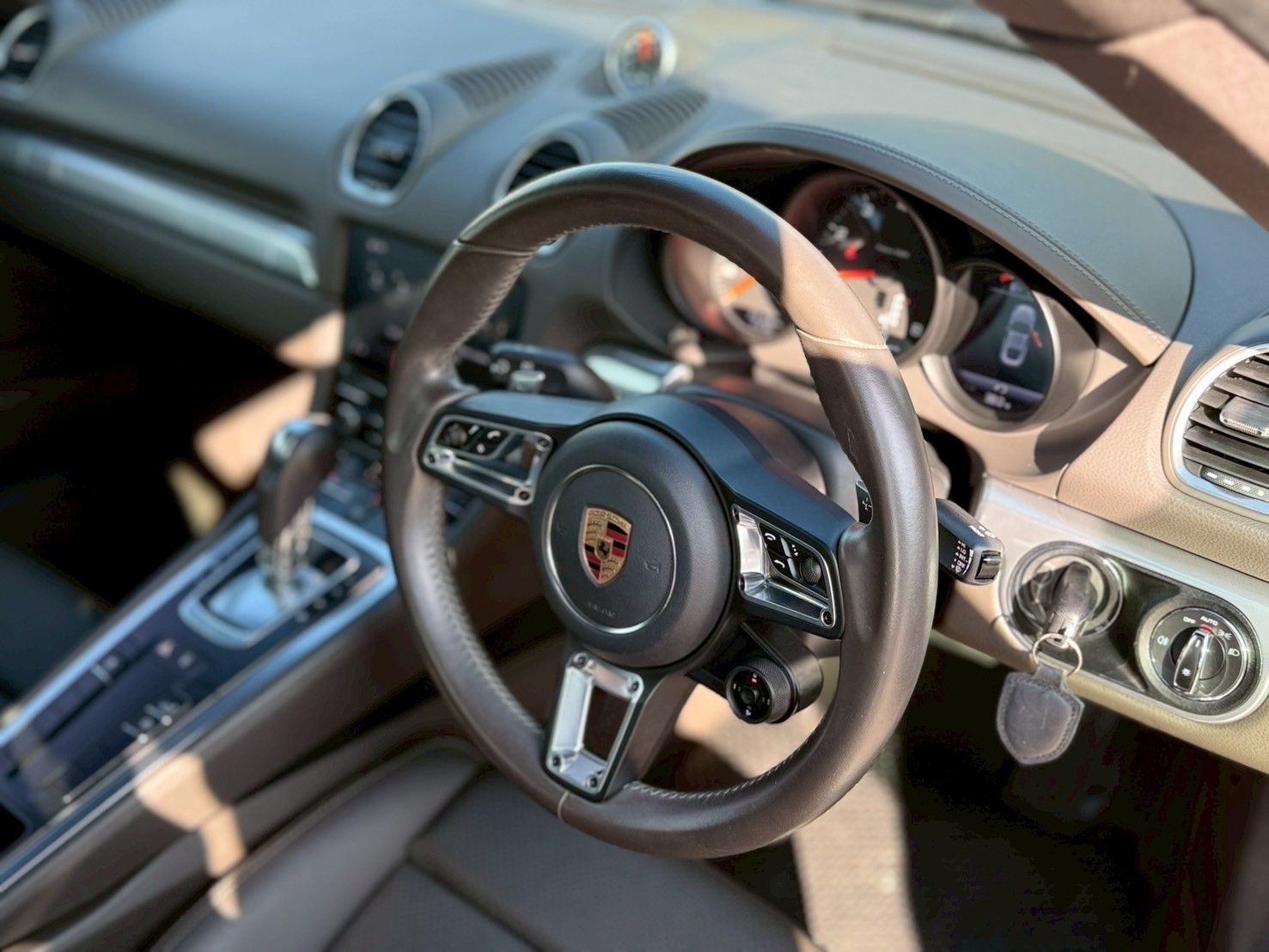 Porsche Cayman 718 ปี 2018