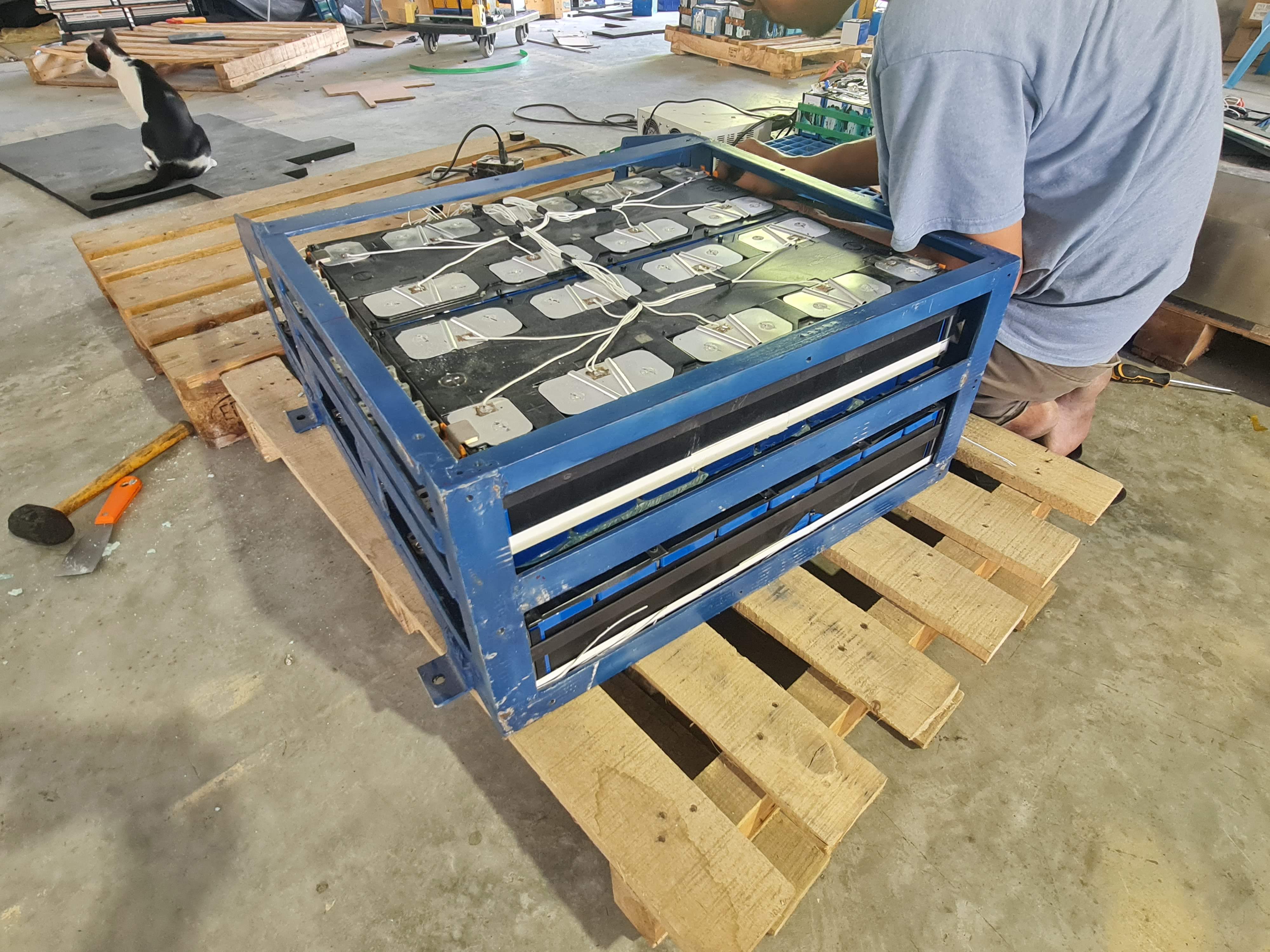 แบตเตอรี่ลิเธียม 48v 72v 80v โฟลคลิฟท์ไฟฟ้า สำหรับปล่อยเช่า หรือ ใช้แทนแบตน้ำเดิมได้ เครื่องชาร์ทเดิม ไม่เปลี่ยนแปลงระบบ