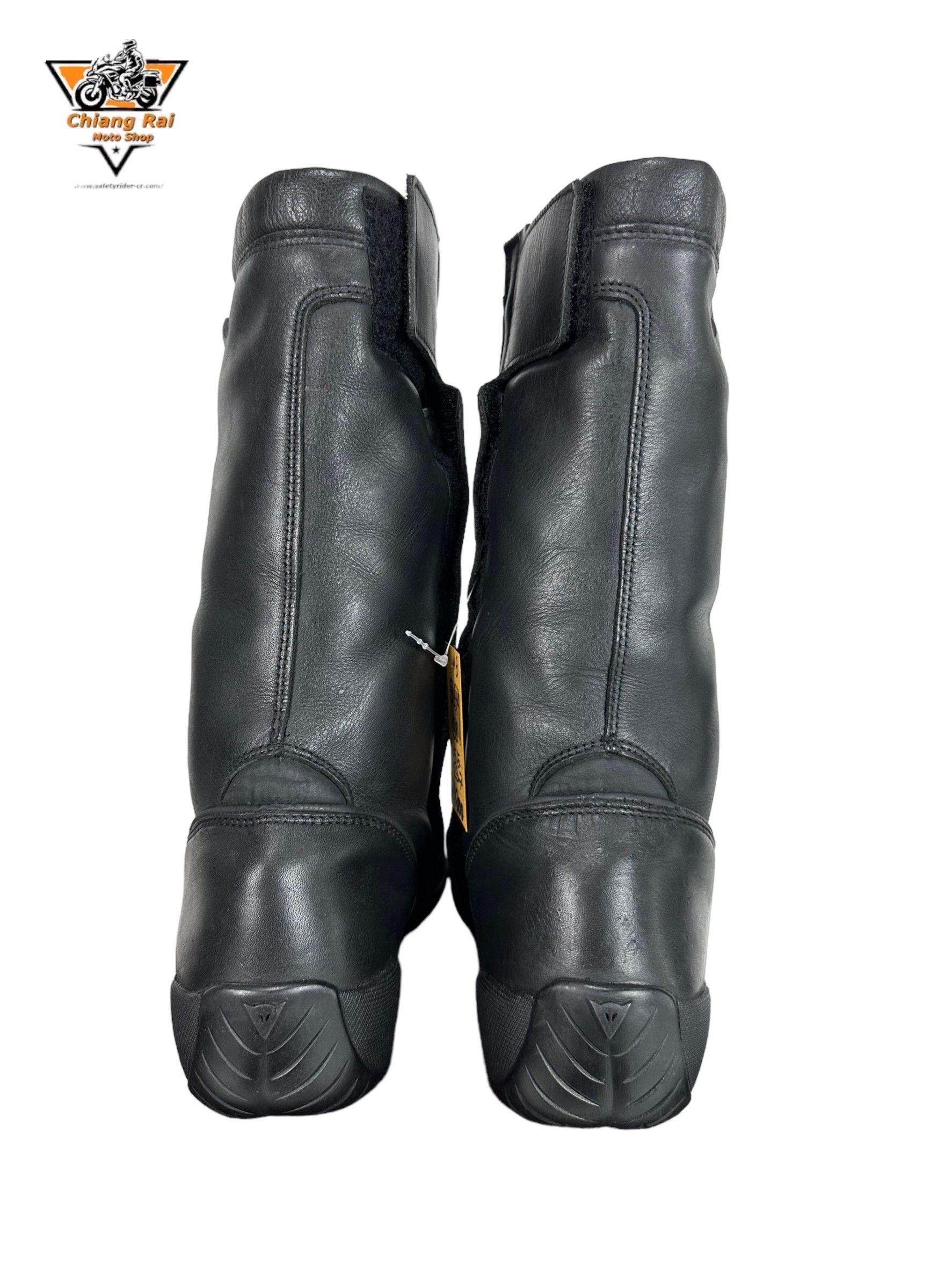 รองเท้าขี่มอเตอร์ไซด์( มือสอง) RCBS-367 Size ขนาดจากป้าย 38:EUR / 5.5:UK / 23.7:Cm.(dainese)