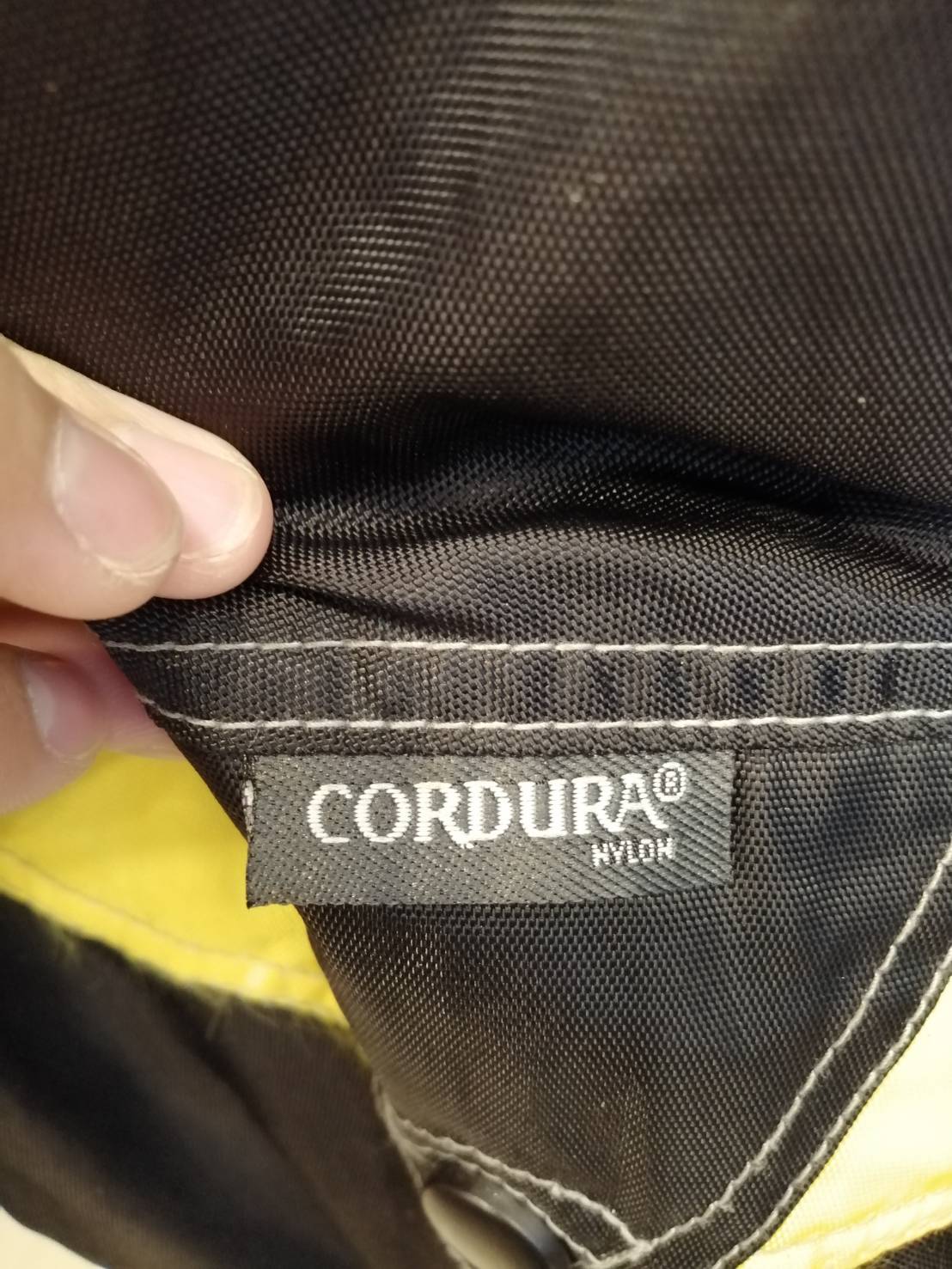 เสื้อขี่มอเตอร์ไซด์( มือสอง) RCS 183 ขนาด : อก 50" ยาว 25" **ยี่ห้อ IXS**