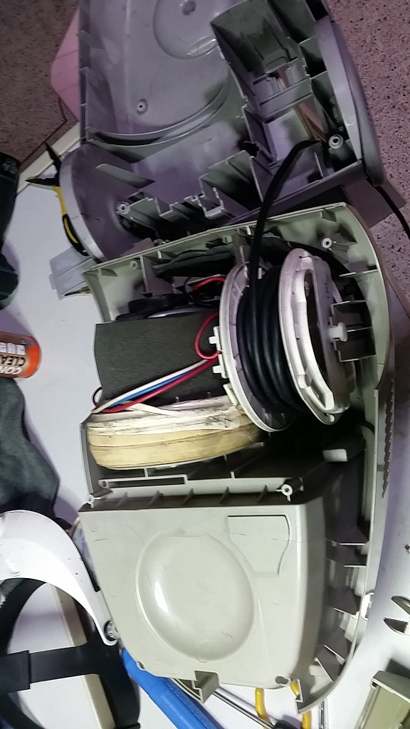 ซ่อมเครื่องดูดฝุ่น ยี่ห้อ HITACHI รุ่น CV-SH20V อาการไฟไม่เข้า