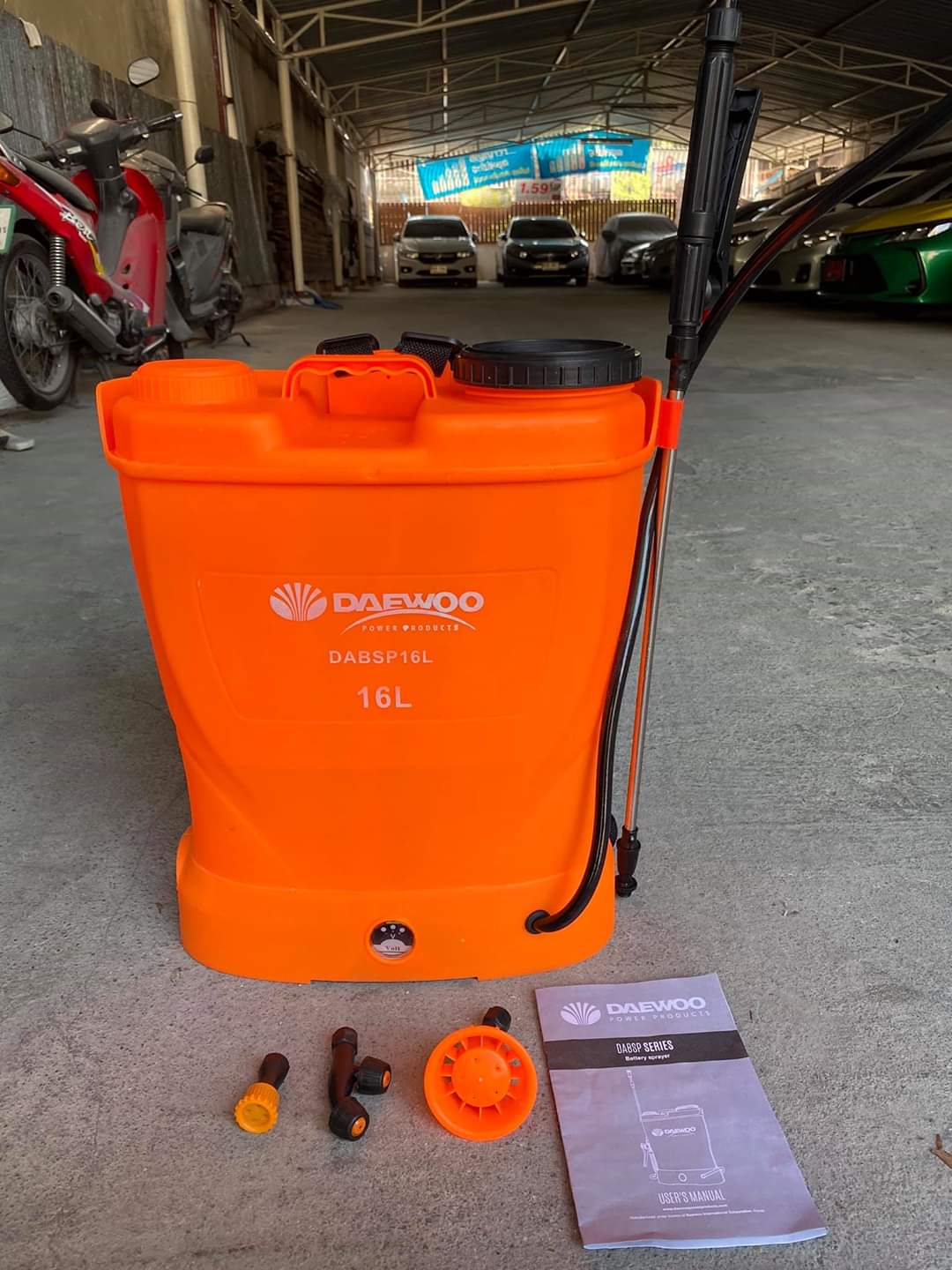 ถังพ่นน้ำยาแบบแบตเตอร์รี่ 16 ลิตร ยี่ห้อ Daewoo งานเกาหลี