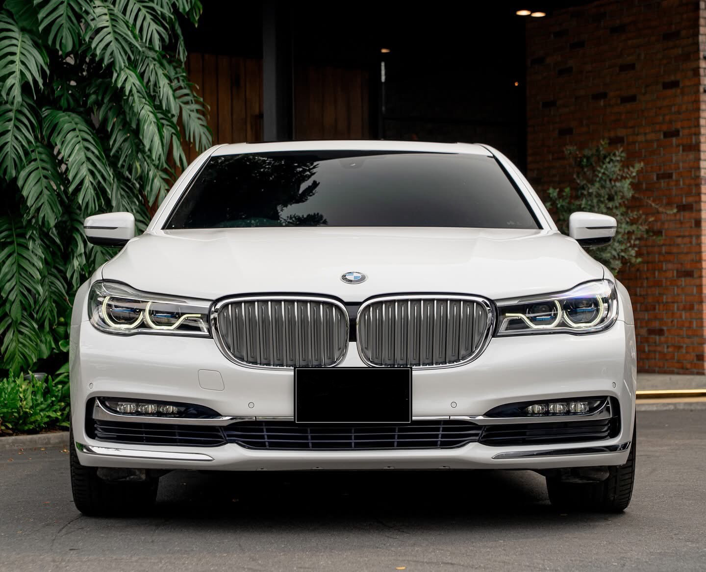 BMW 740Li Pure Excellence ปี 2017