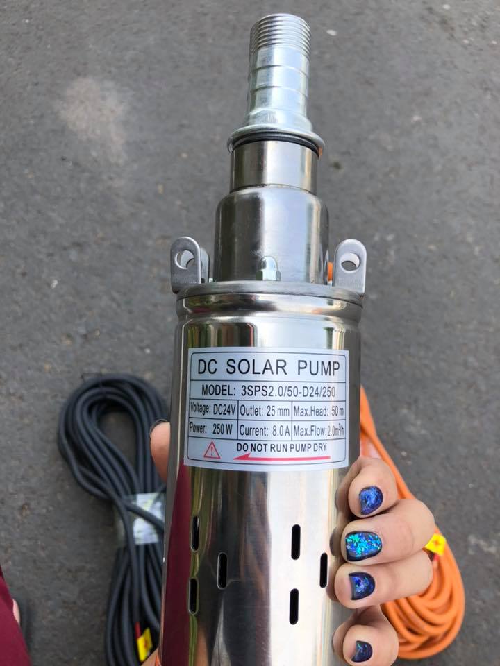 ปั้มน้ำ ซัมเมิส DC12V และ 24V ใส่ลงบ่อบาดาลขนาด3”ขึ้นไป