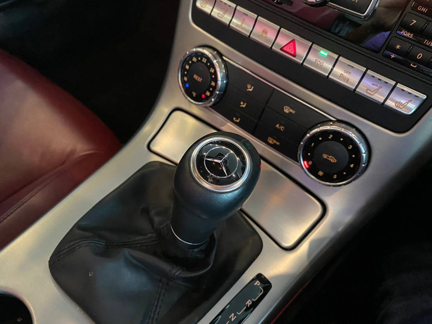 Mercedes Benz SLK250 AMG Roadster R172 ปี 2012