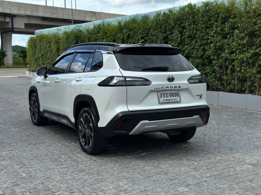Toyota Corolla Cross 1.8 Hybrid GR ปี 2022