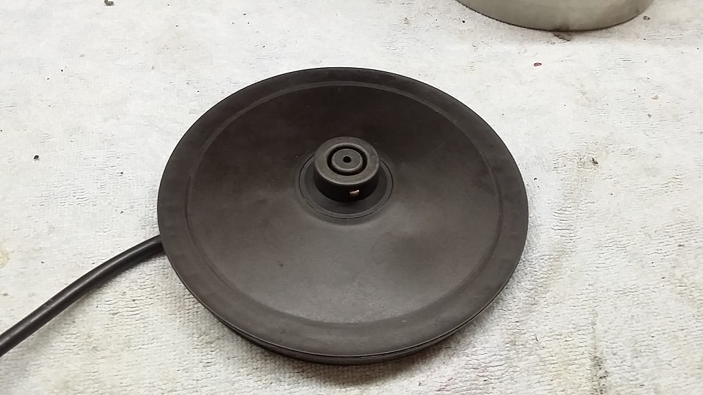 ซ่อมกาต้มน้ำร้อนไฟฟ้า ยี่ห้อ Lock&Lock รุ่น EJK418SLV อาการไม่ร้อน