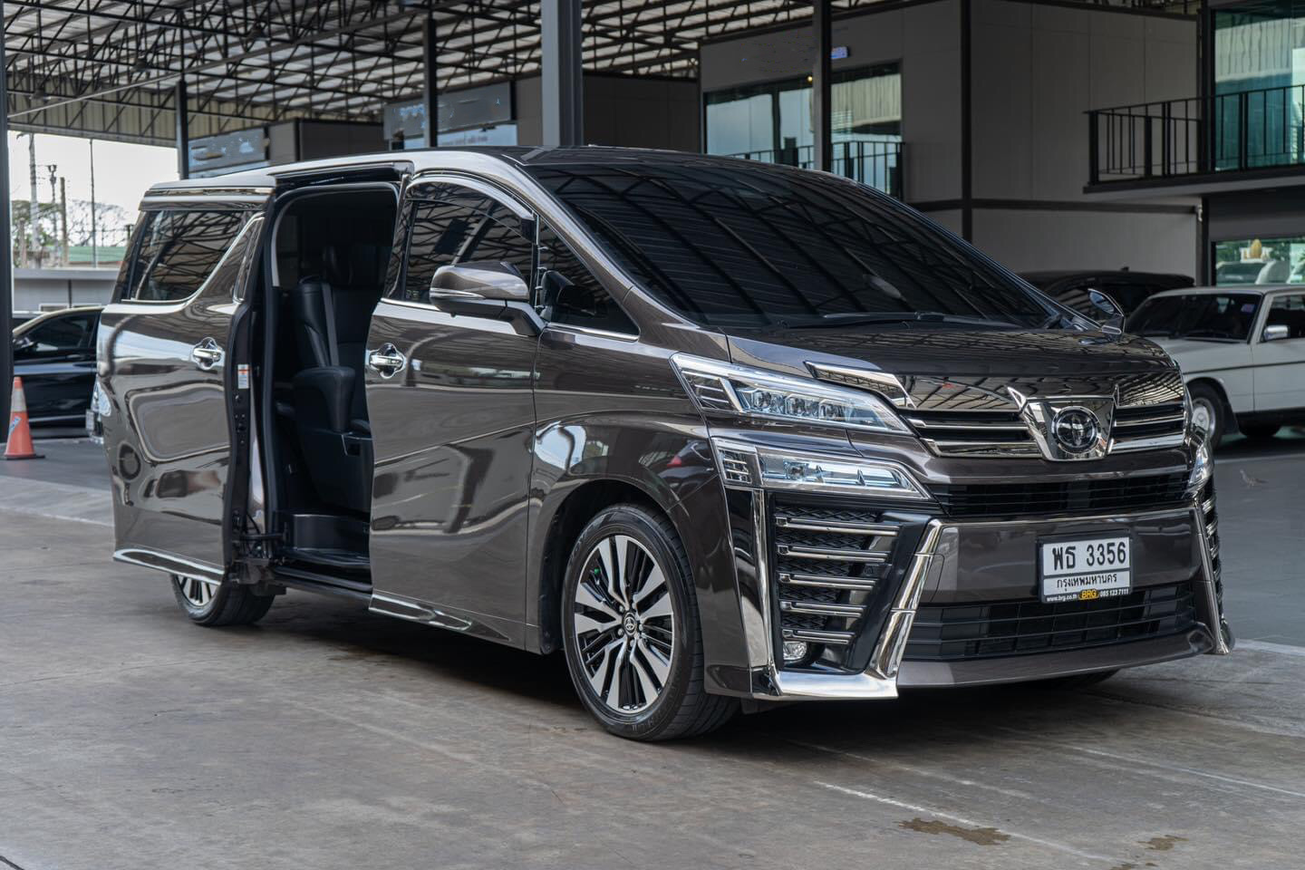 Toyota Velfire 2.5 ZG ปี 2020