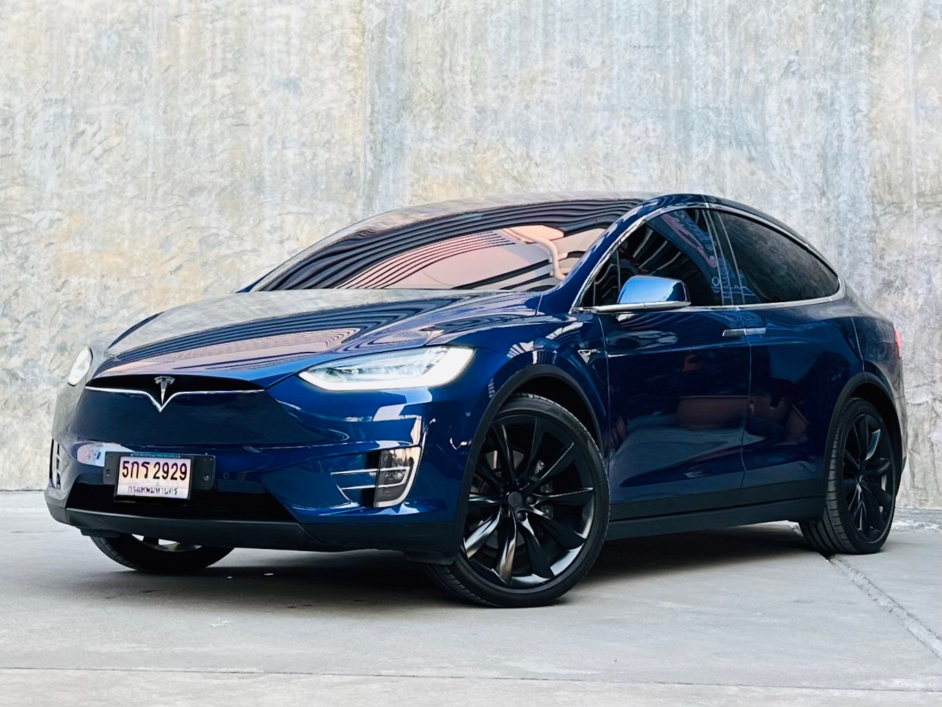 Tesla Model X Long Range AWD Dual Motor ปี 2020 (ขายดาวน์)