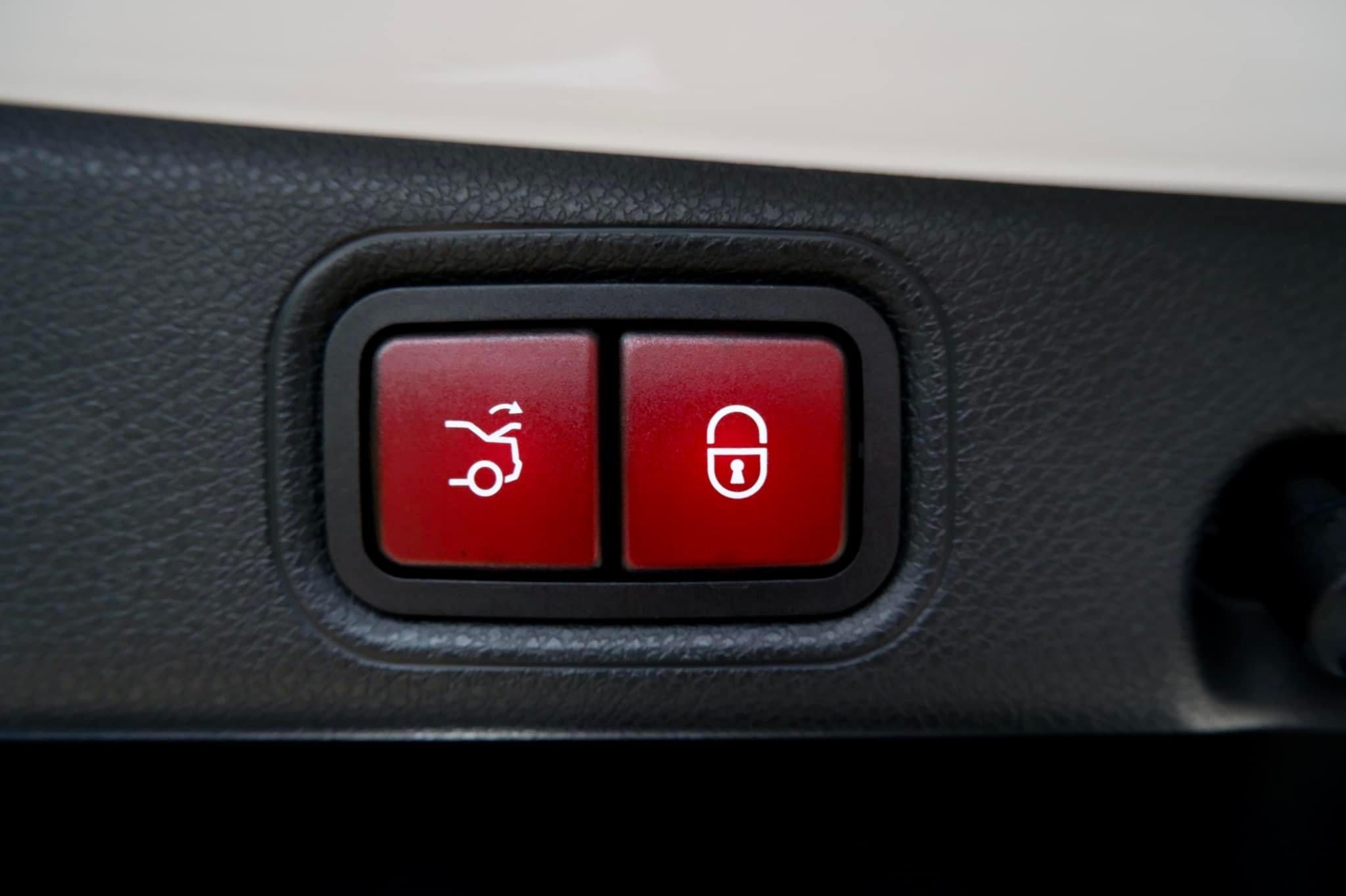 Mercedes Benz E300e AMG Dynamic ปี 2020