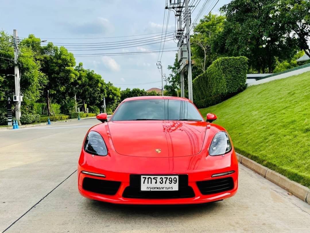 Porsche Cayman ปี 2018