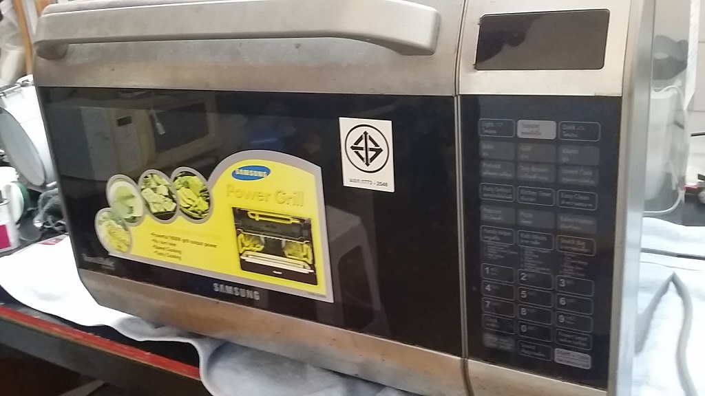 ซ่อมไมโครเวฟ ยี่ห้อ SAMSUNG รุ่น MT1099STD อาการเครื่องไม่ทำงาน ไม่ร้อน
