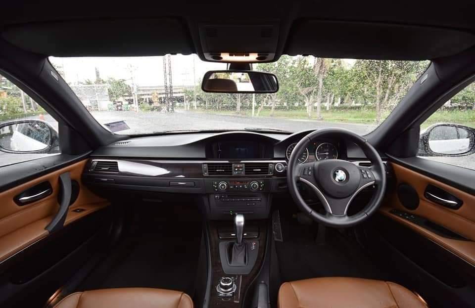 BMW 320D SE LCI Fulloption ปี 2012
