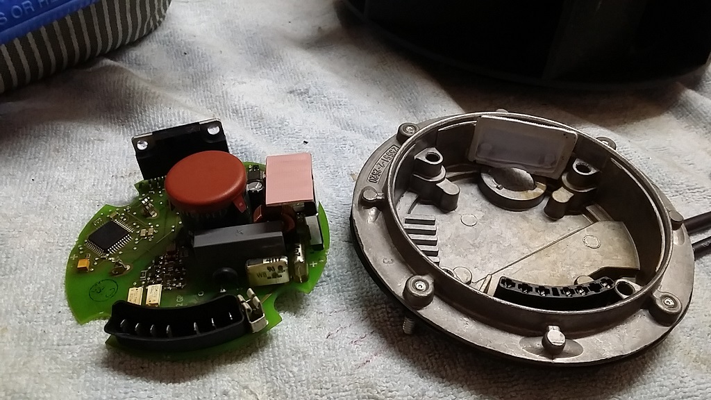 ซ่อมเครื่องฟอกอากาศ ยี่ห้อ AMWAY รุ่น 101076TH อาการมอเตอร์ไม่หมุน