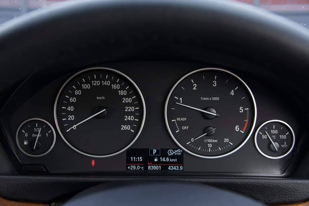 Bmw 320d F30 LCI ปี 2017