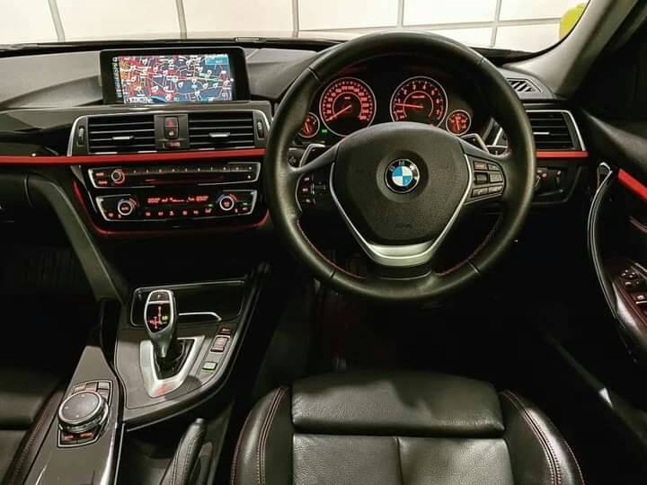 BMW 320i Sport F30 2.0 ปี 2016 LCI