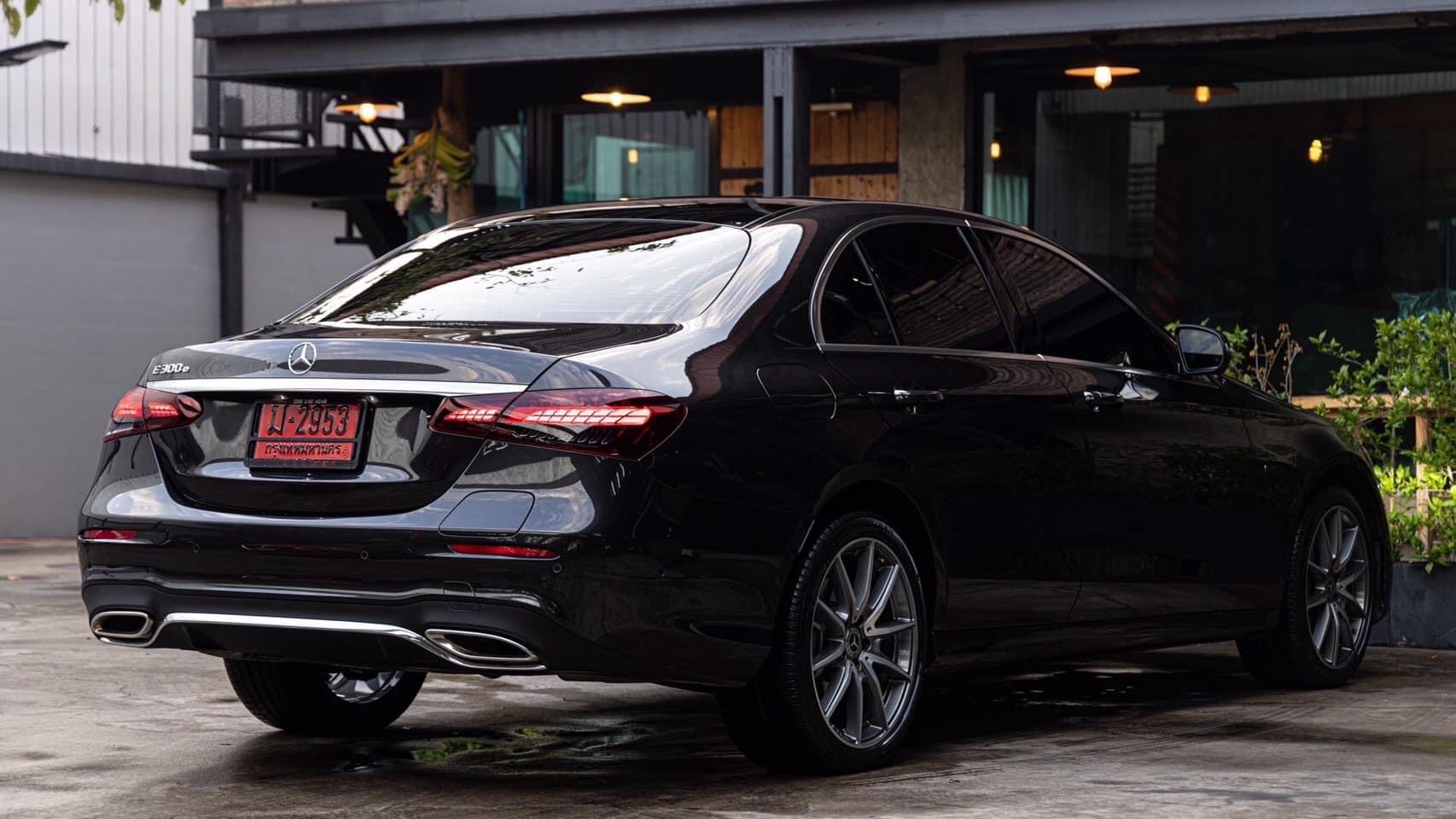 Mercedes-Benz E300e AMG Dynamic ปี 2021