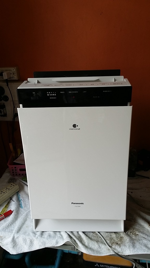 ซ่อมเครื่องฟอกอากาศ ยี่ห้อ PANASONIC รุ่น F-VC70XR อาการซ๊อตเนื่องจากเสียไฟ 220V