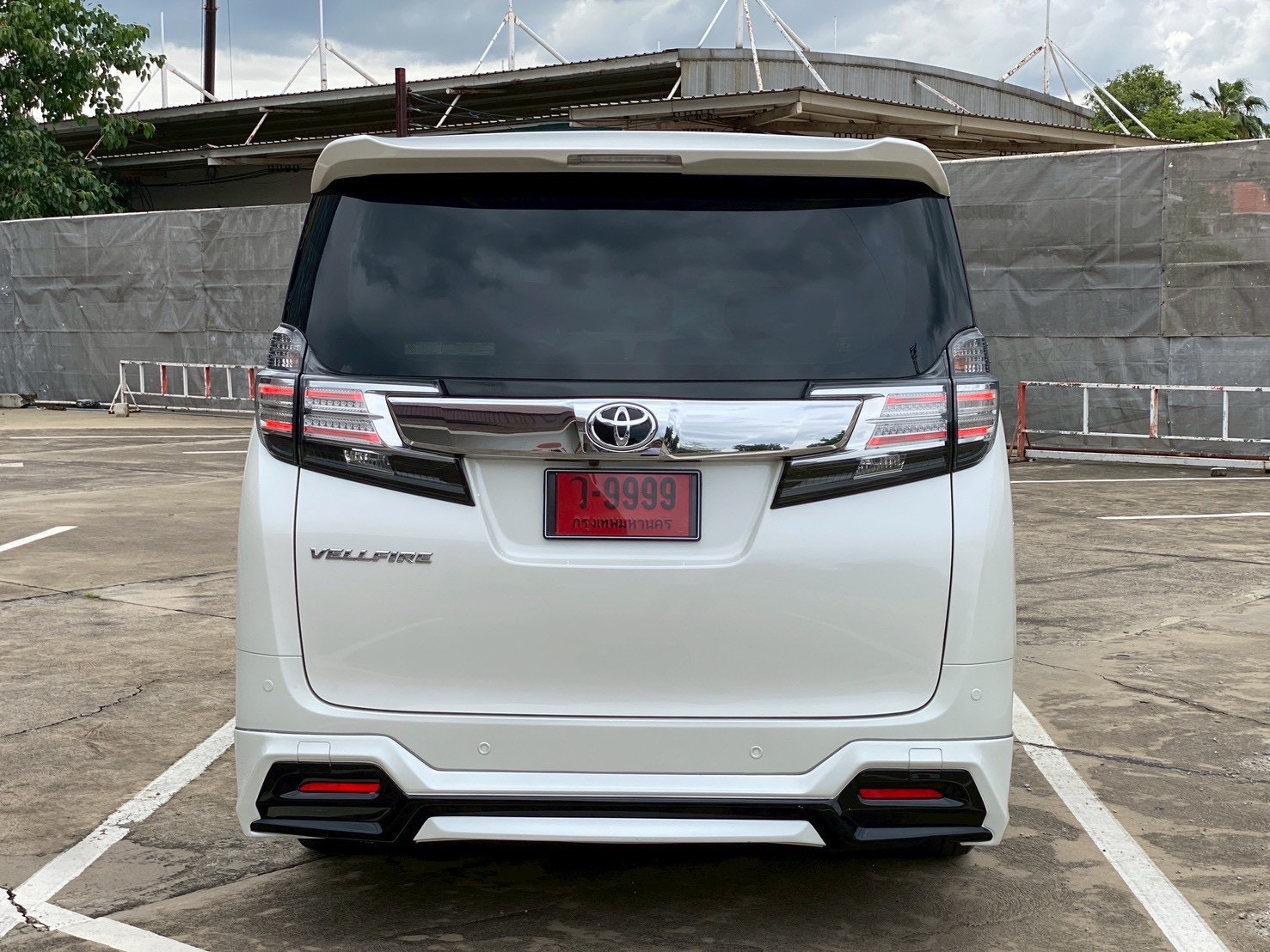 Toyota Vellfire 2.5 ZG ปี 2015