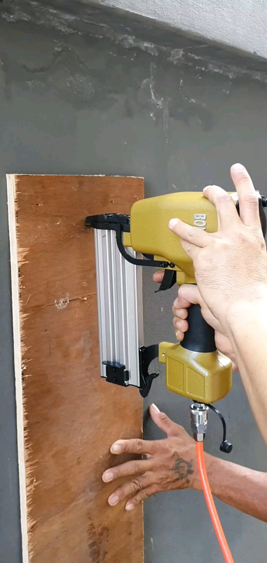 แม็กลม ปืนยิงแม็กลม ยี่ห้อ BONCHI