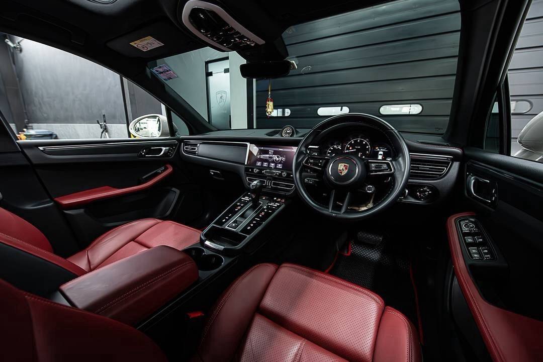 Porsche Macan ปี 2023