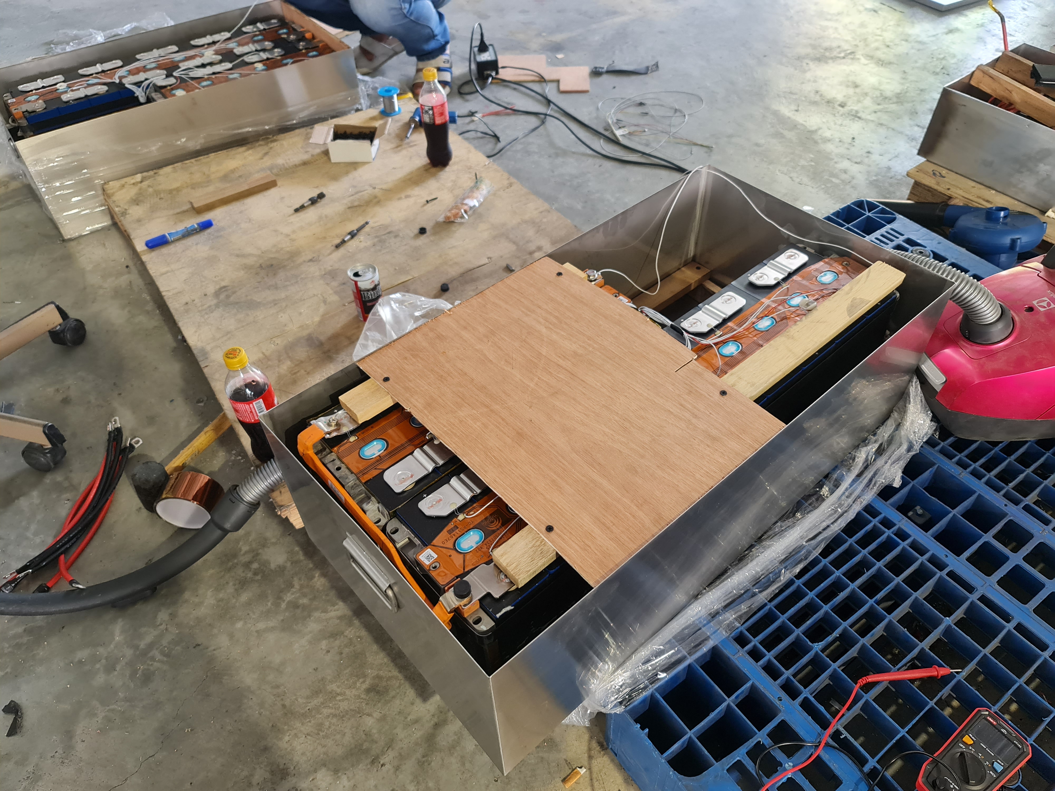 แบตเตอรี่โซล่าเซลล์ 48v 300ah สำหรับงานบนดอยสูง