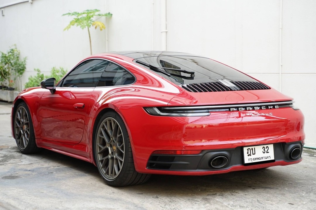 Porsche 911 Carrera S 992 ปี 2021