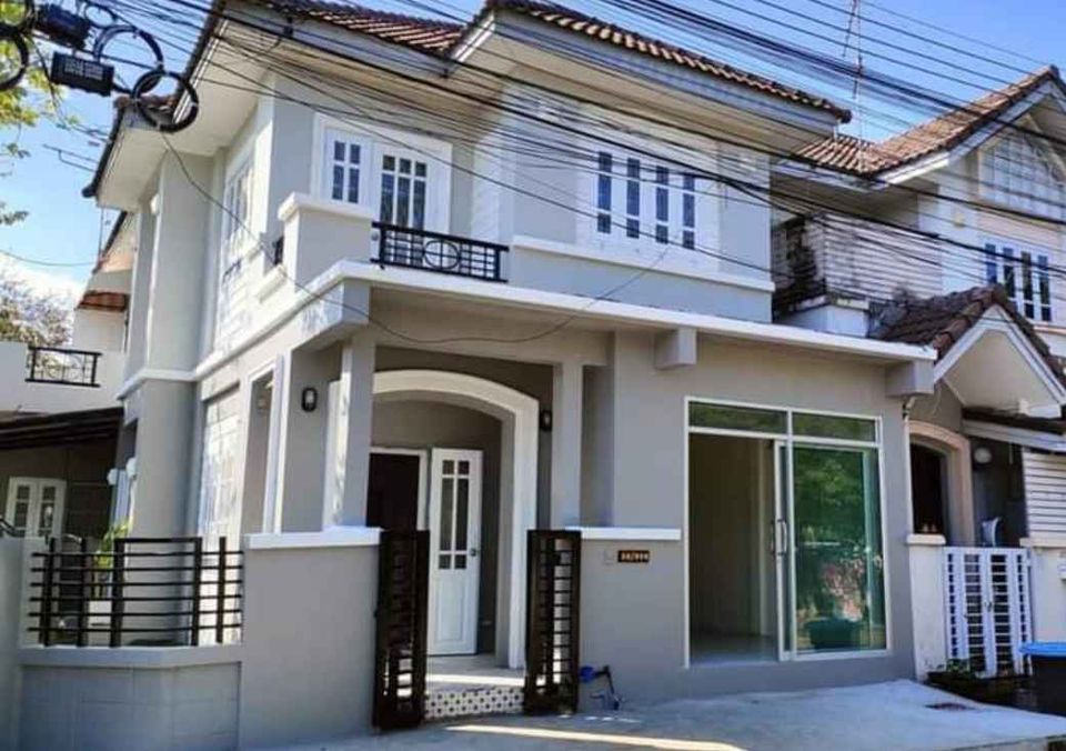 ให้เช่าทาวน์เฮาส์ ลำลูกกาคลอง 3 บ้านรีโนเวทใหม่ หลังมุม